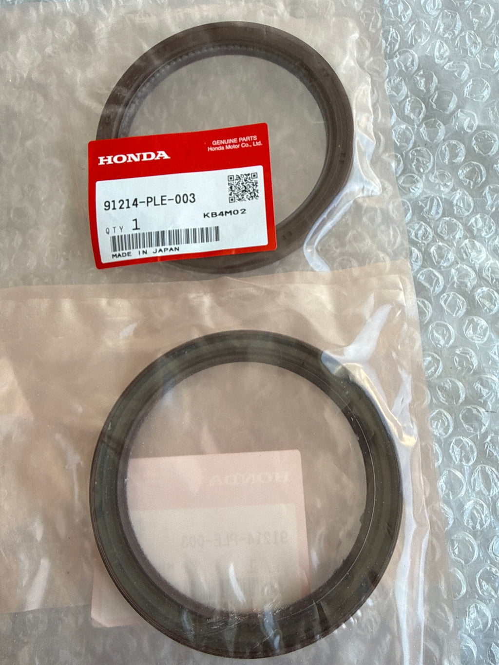 HONDA GENUINE CRANKSHAFT SEAL GEARBOX SIDE (80X100X10) - 91214-PLE-003 BSERIES EK9 EK4 EG6 DC2 DB8