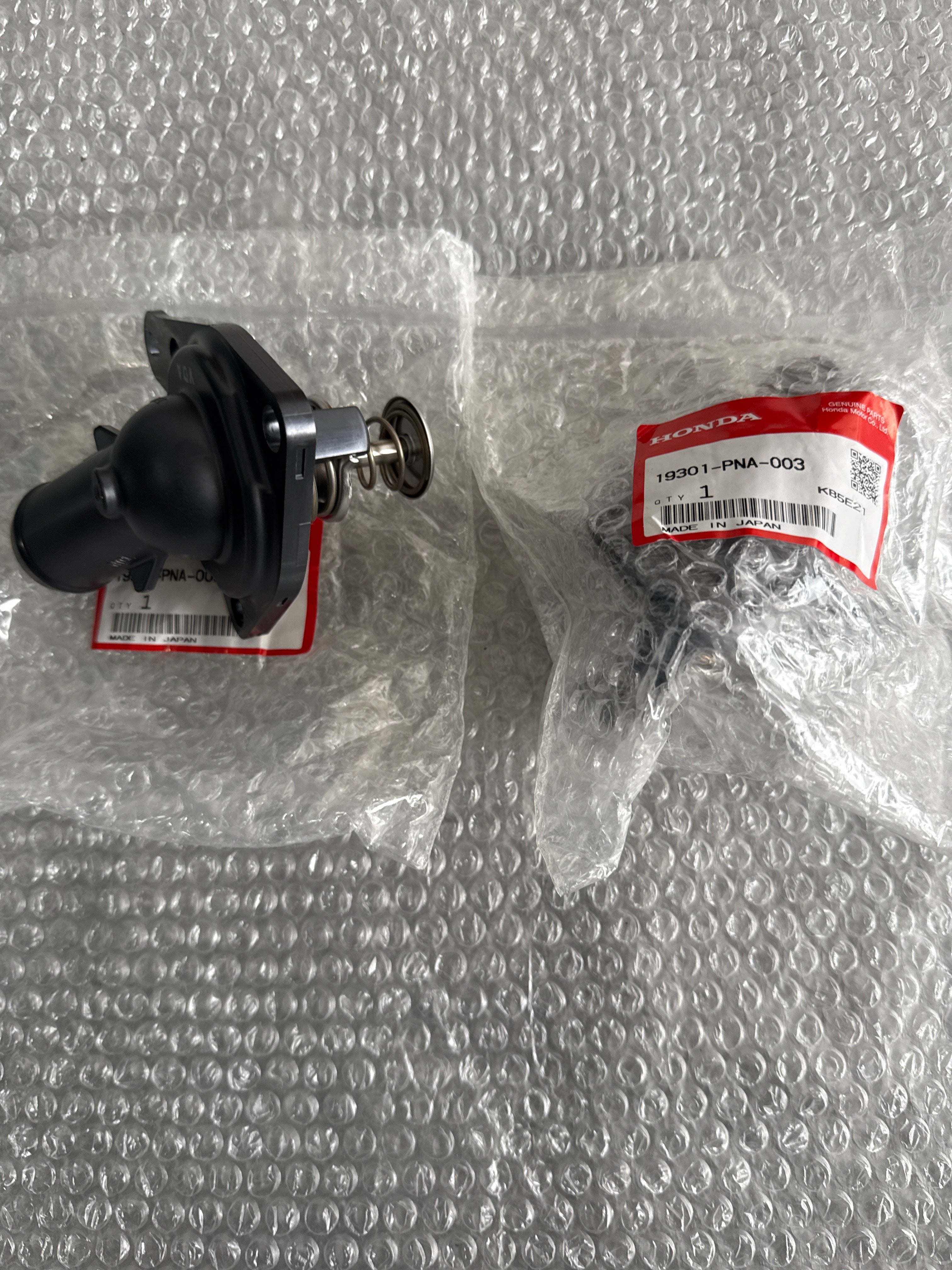 HONDA GENUINE THERMOSTAST - 19301-PNA-003 KSERIES EP3 DC5