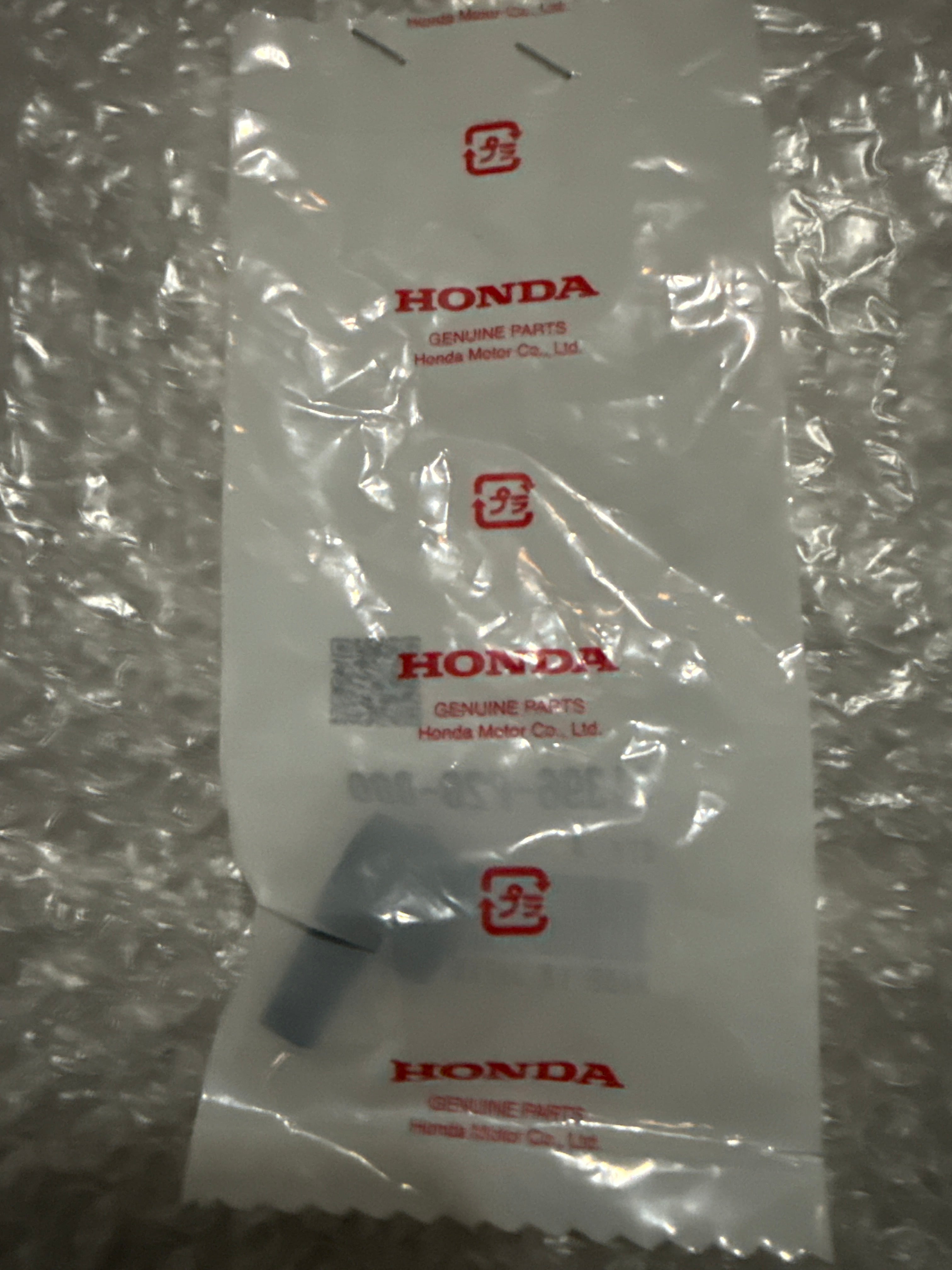 HONDA GENUINE  TRANSMISSION CAP BREATHER 21396-P20-000 BSERIES