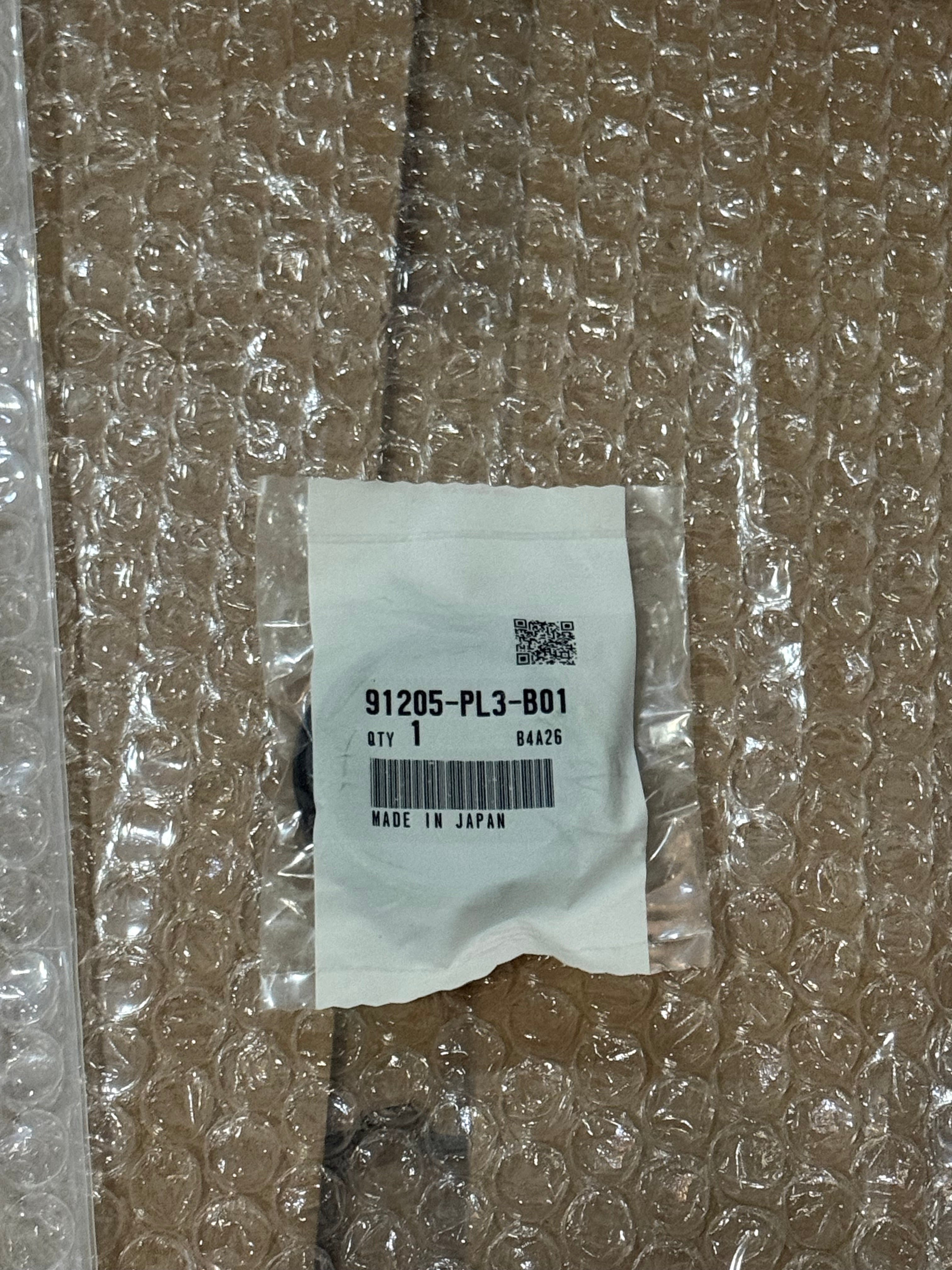 HONDA GENUINE DRIVE SHAFT SEAL 91205-PL3-B01 EP3 FD2