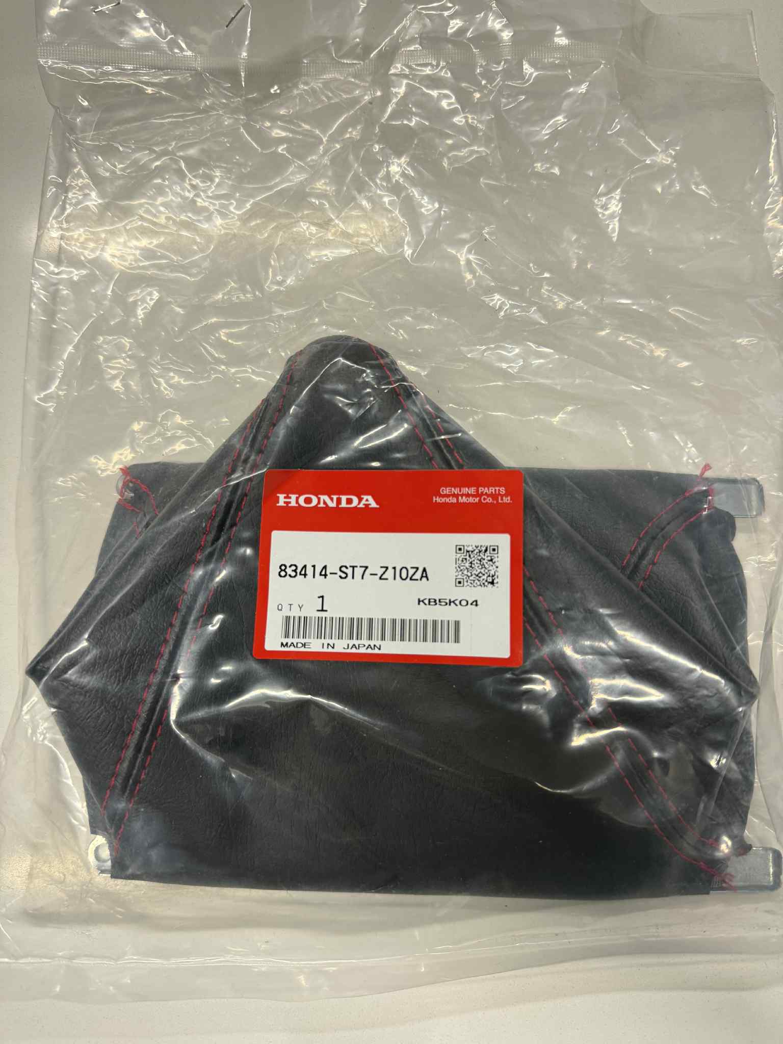 HONDA GENUINE GARNISH SHIFT BOOT RED STITCHING 83414-ST7-Z10ZA