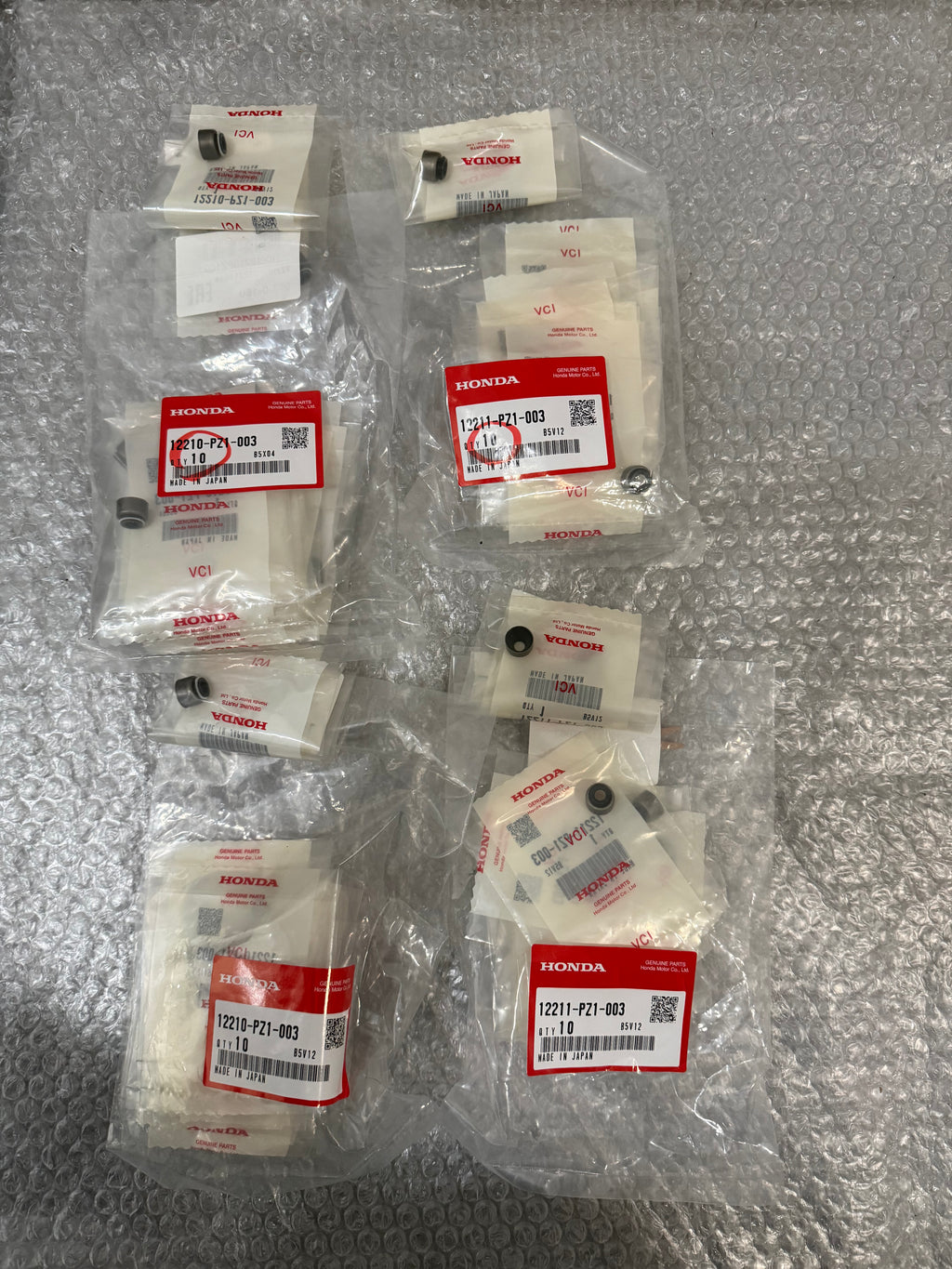 HONDA GENUINE INTAKE VALVE STEM SEAL 12210-PZ1-003 (x8)