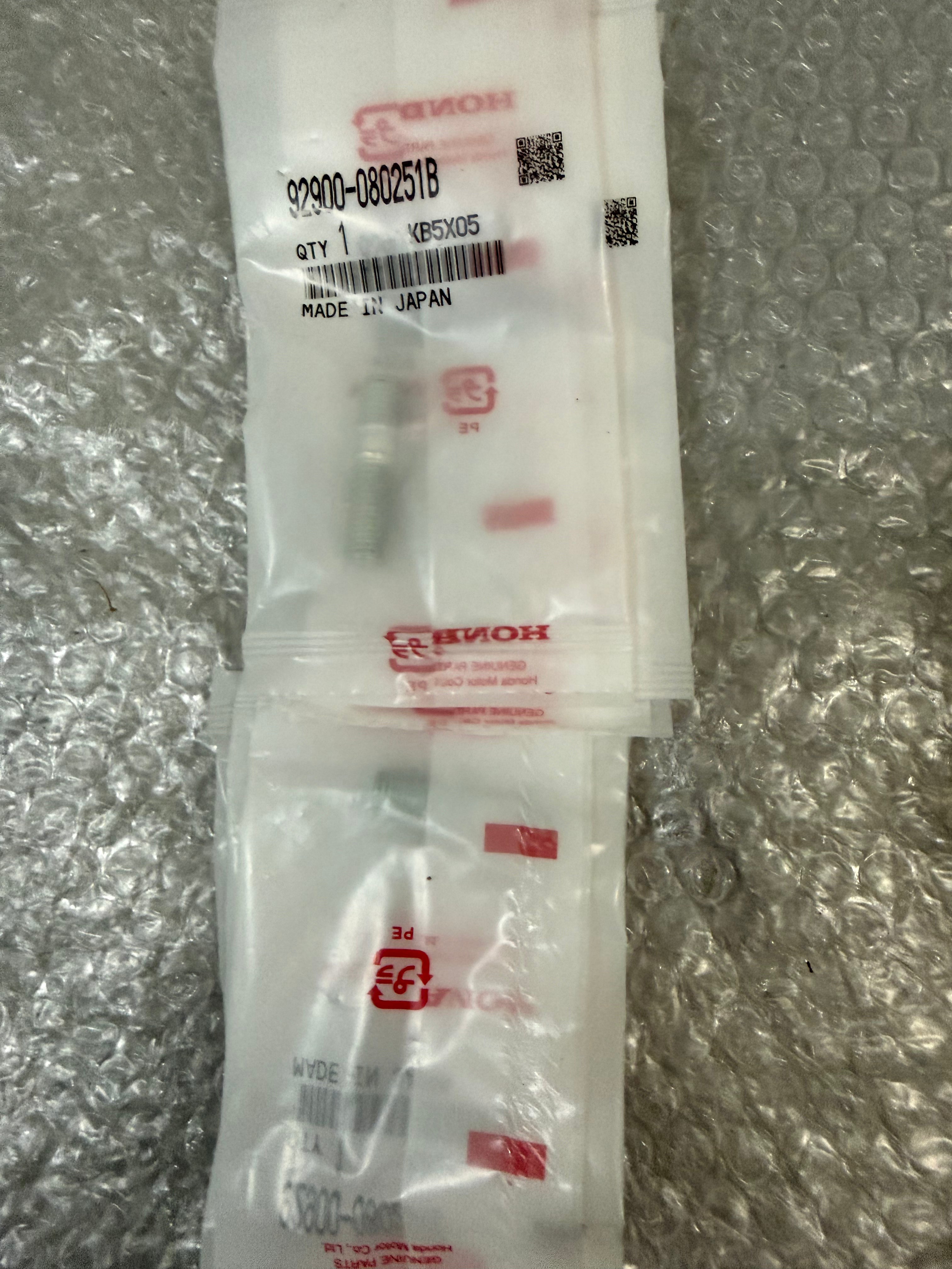 HONDA GENUINE BOLT STUD 92900-080-251B 8X25